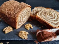 Rulada cu Umplutura cu Nuca (jumatate)