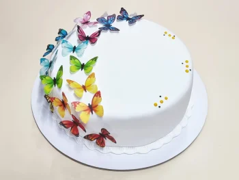 Tort cu Fluturi Colorati