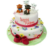 Tort de Botez cu Pisicile Aristocrate