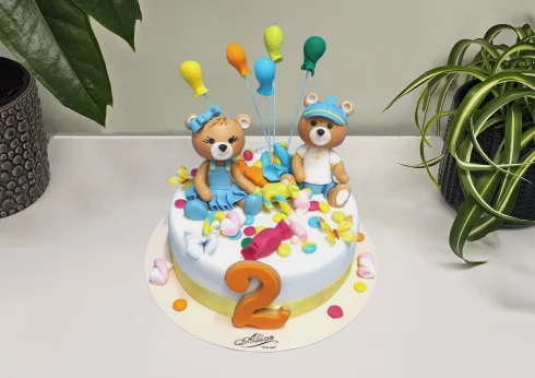 Tort cu Figurine Ursuleti