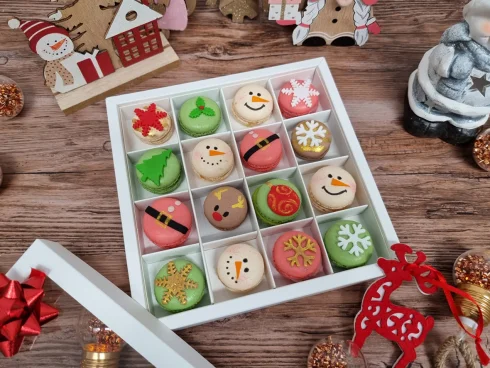 Cutie Macarons Craciun