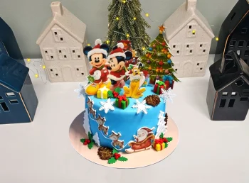 Tort Iarna cu Poze Comestibile Mickey si Minnie