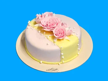 Tort cu trandafiri roz