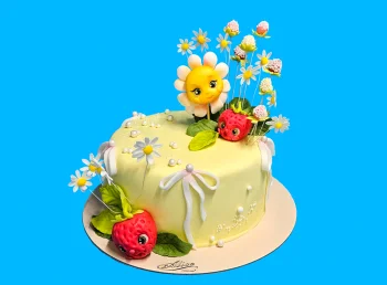 Tort cu Figurine Capsunici Vesele
