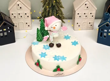 Tort Iarna cu Figurina Om de Zapada cu Manusi