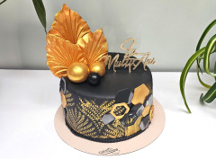 Tort Negru cu Auriu