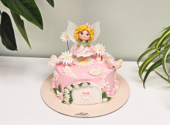 Tort cu Figurina Zana