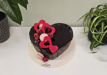 Tort Love Inimioare Rosii