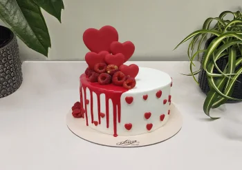 Tort Inimioare si Zmeura