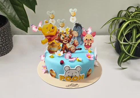 Tort cu Poze Winnie si Prietenii