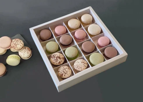 Cutie macarons 16 bucati