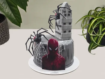 Tort cu Spiderman si Cladire
