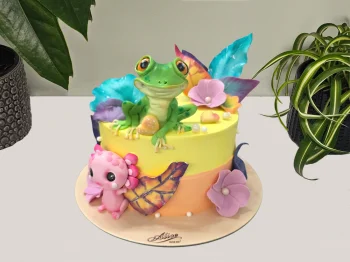 Tort cu Figurine Broasca si Salamndra
