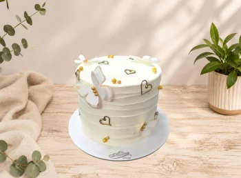Tort cu Fluturi Albi